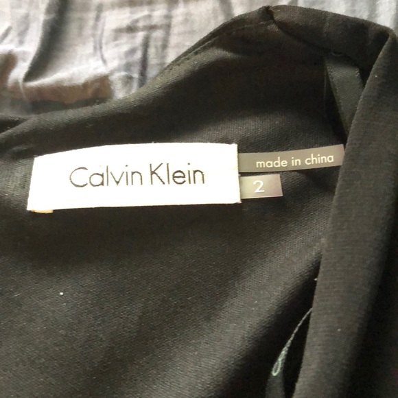 Black slim fit dress 3/4 sleeve by Calvin Klein. - Picture 4 of 4